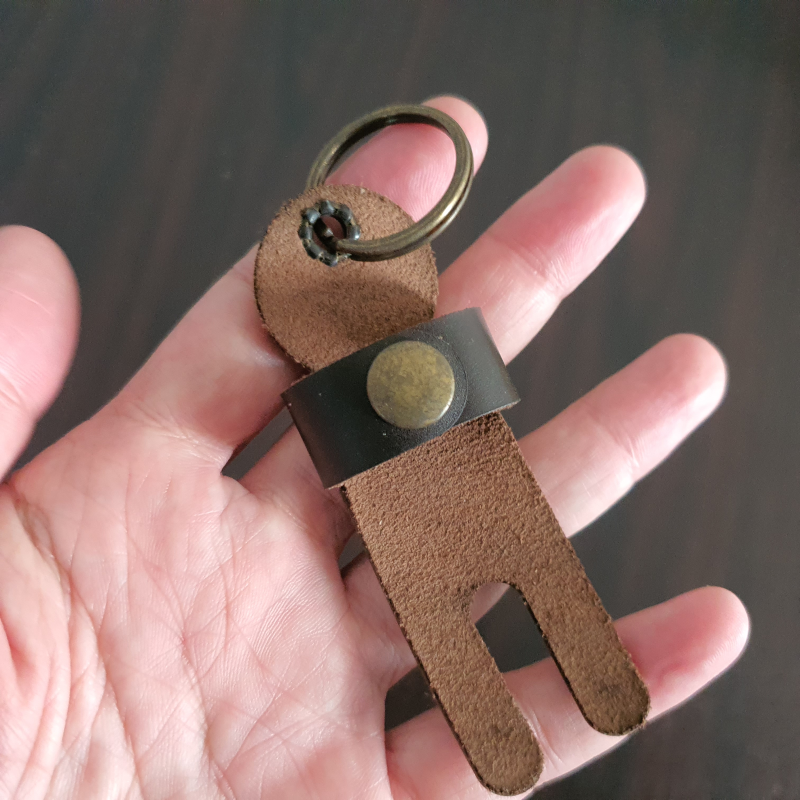 Gulungan Kabel Gawai - Kulit