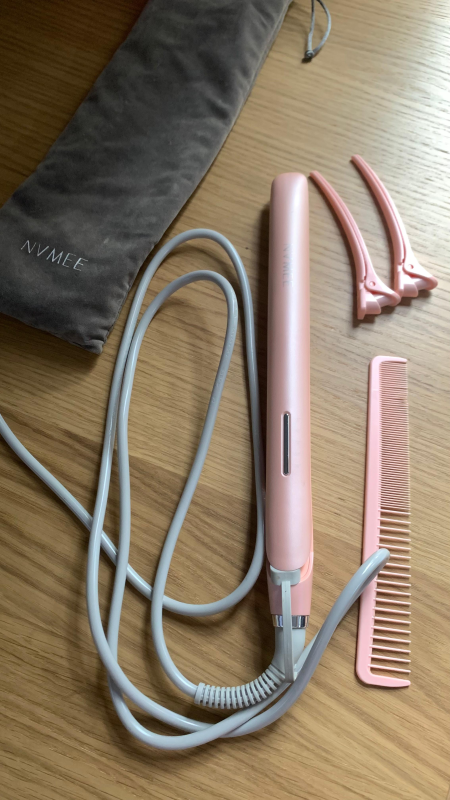 Catokan rambut nvmee